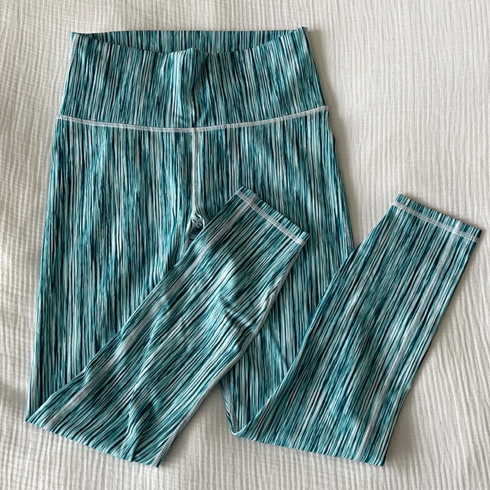fabletics powerhold 3/4 highwaist leggings